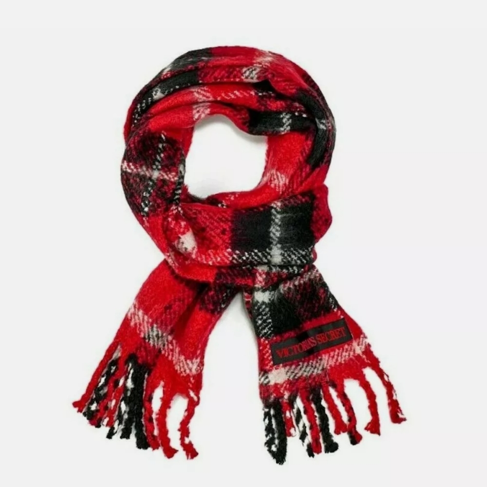 VICTORIA'S SECRET WINTER ANGEL PLUSH PLAID SCARF